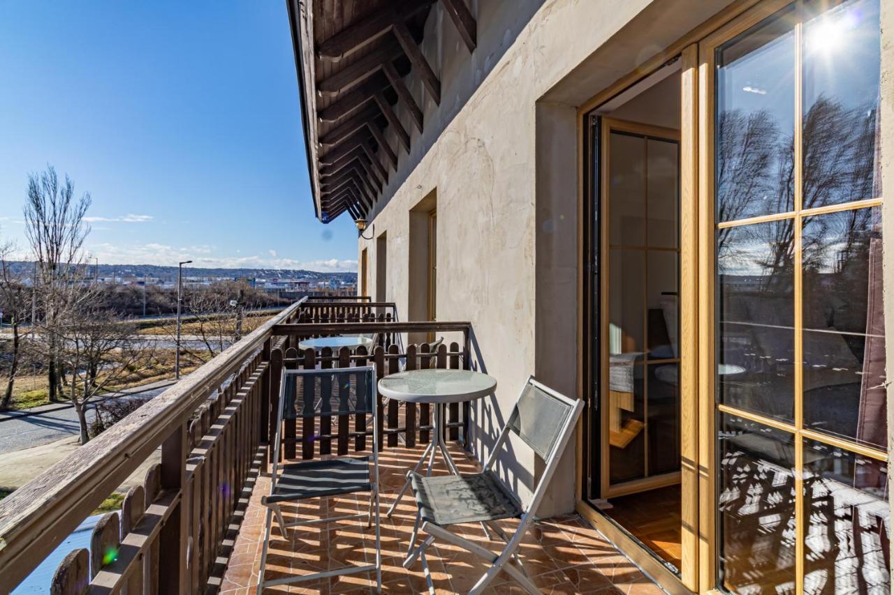 Peregrino Panzio Bed & Breakfast Budaörs Dış mekan fotoğraf