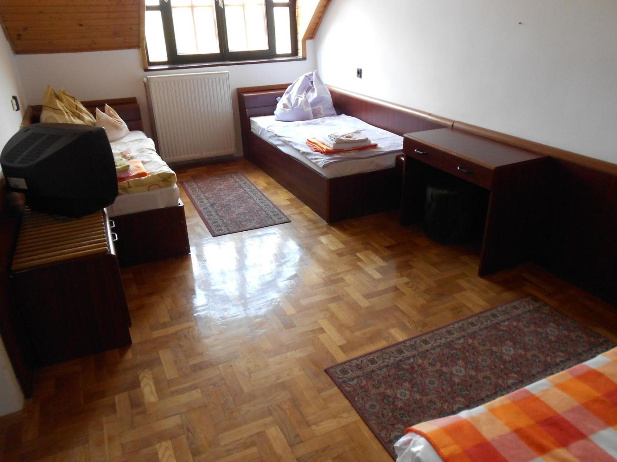 Peregrino Panzio Bed & Breakfast Budaörs Oda fotoğraf