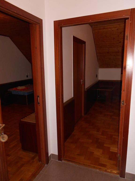 Peregrino Panzio Bed & Breakfast Budaörs Oda fotoğraf