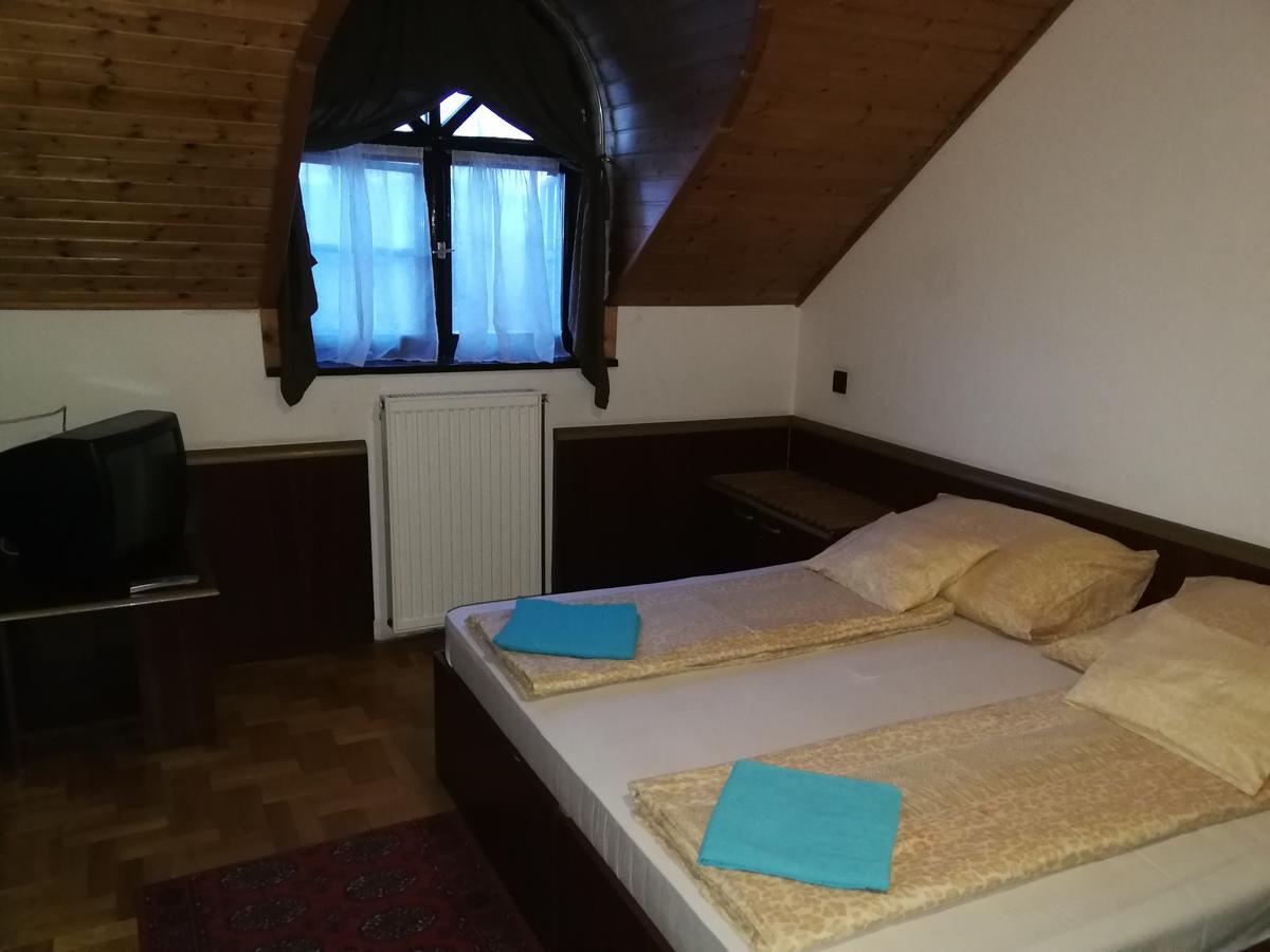 Peregrino Panzio Bed & Breakfast Budaörs Dış mekan fotoğraf